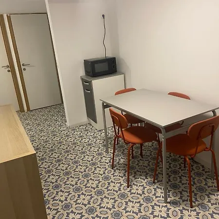 2 Bedroom And Kitchen * مونس